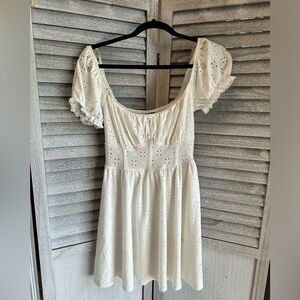 WINDSOR White Lace Design Short Dress Short Sleeve Woman’s Small Misses Petite